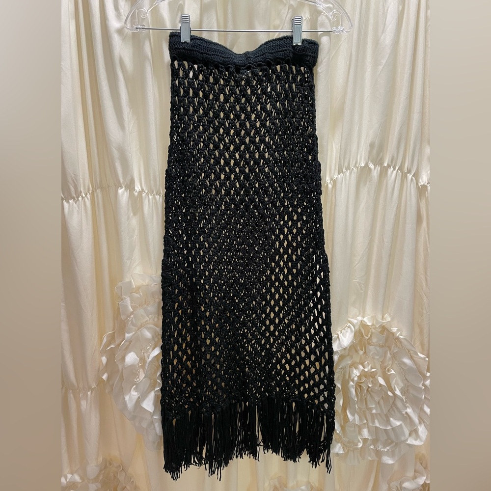 Lulu’s Black Crochet Fringe swim coverup. Women’s size small/medium. Worn once.